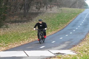 Boost Your Fitness: Grundig E-Bikes can Keep Men Active and Healthy