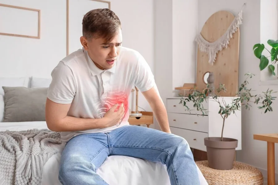 3 Home Remedies for Mild Right Rib Pain and When You Should See a Doctor